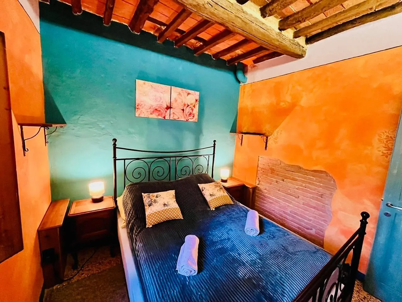 Turquoise Rose Apartment Peccioli